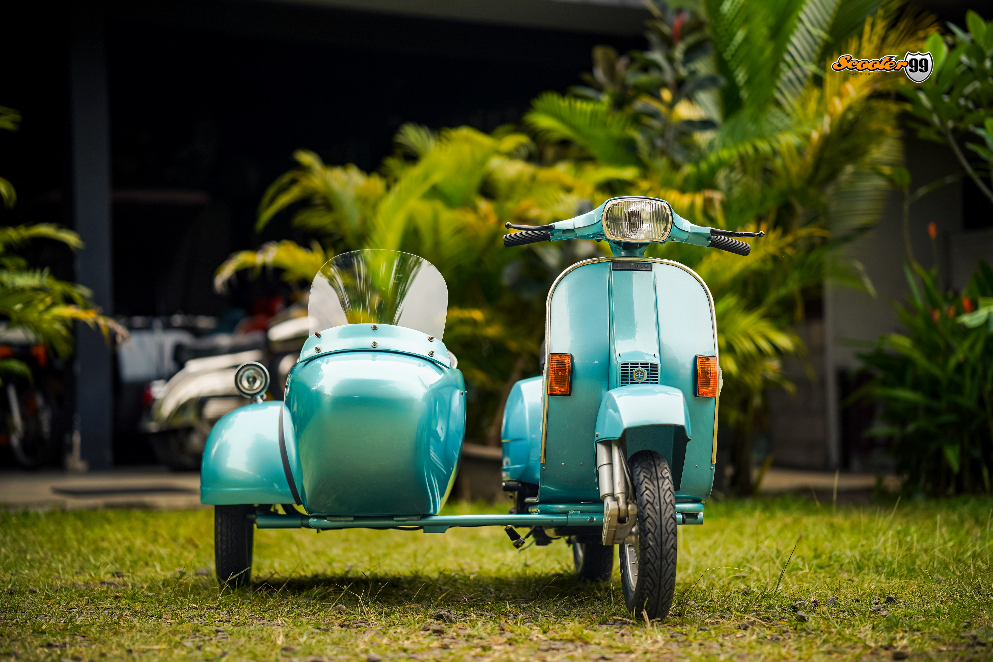 Vespa PX150 Sky Blue with Sidecar – side view